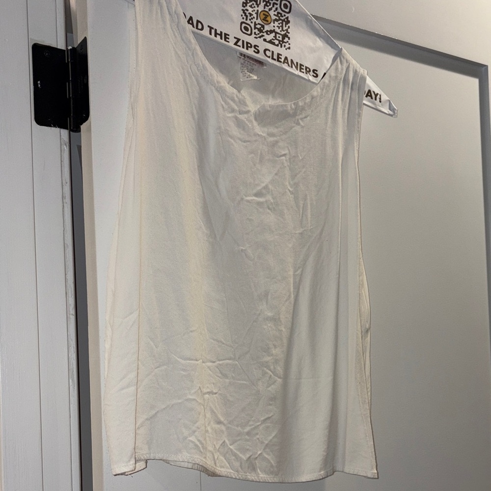 Elegant White Sleeveless Top